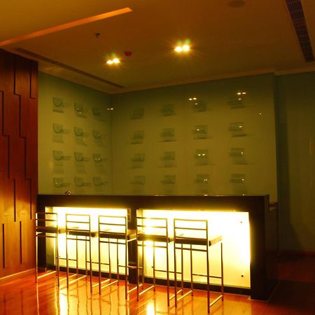 Royal Park Kakinada Hotel ภายนอก รูปภาพ