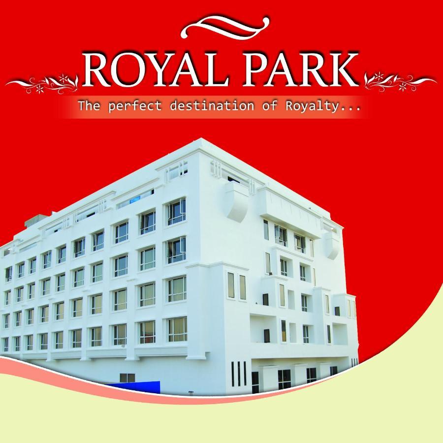 Royal Park Kakinada Hotel ภายนอก รูปภาพ