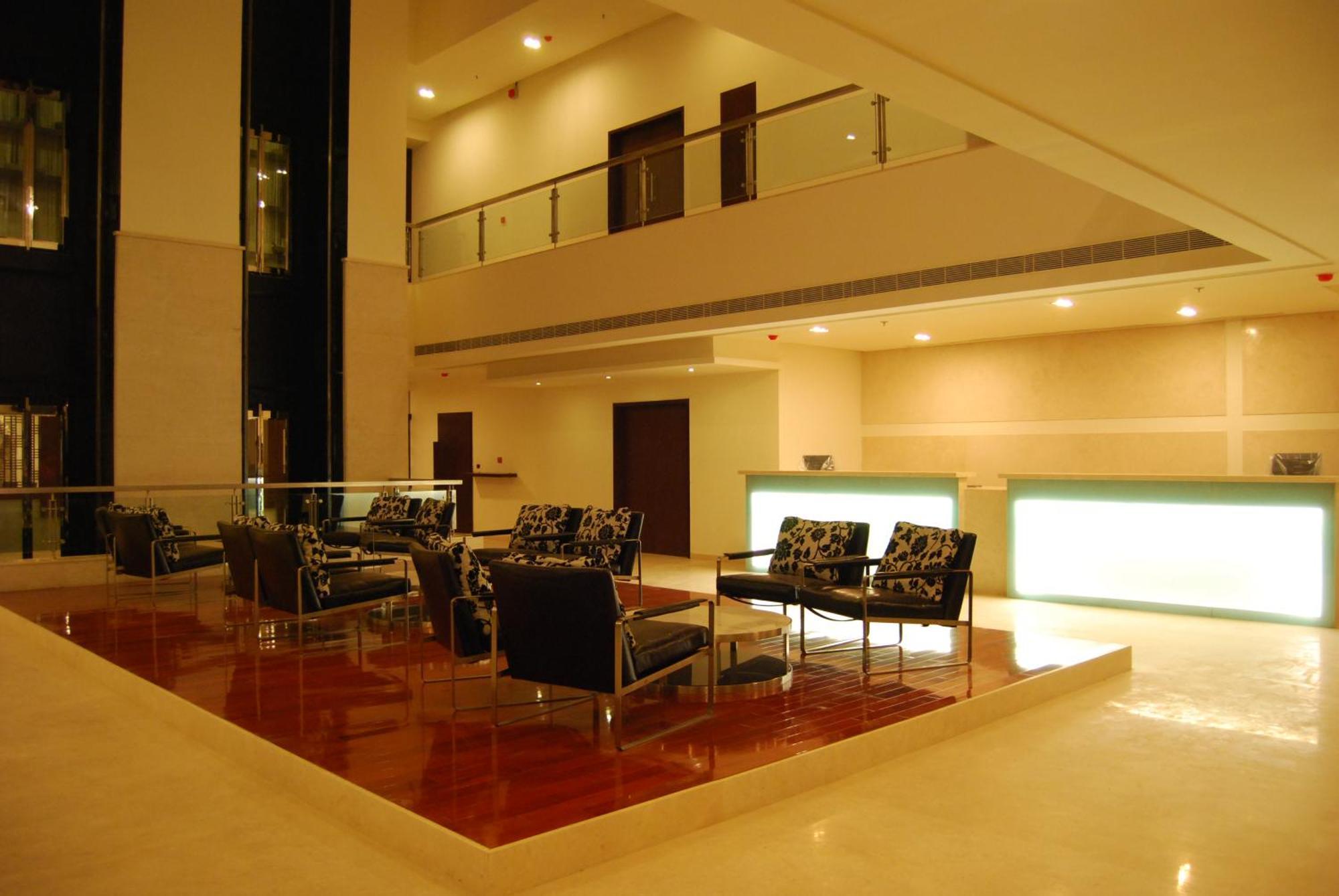 Royal Park Kakinada Hotel ภายนอก รูปภาพ
