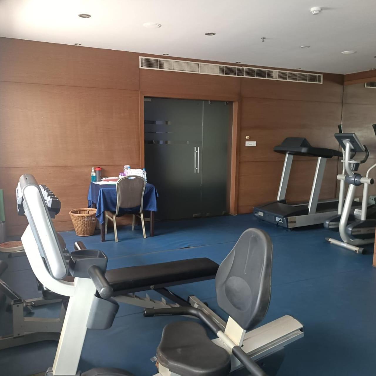 Royal Park Kakinada Hotel ภายนอก รูปภาพ